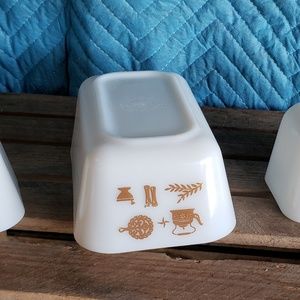 Pyrex brown and white early american refrigerator